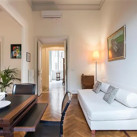 Apartman Flat Three *