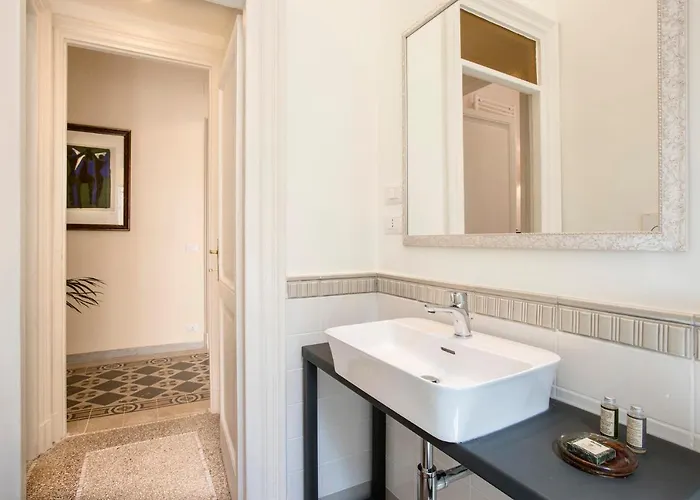 Apartment Flat Three *